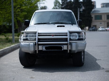 Mitsubishi Pajero 1996