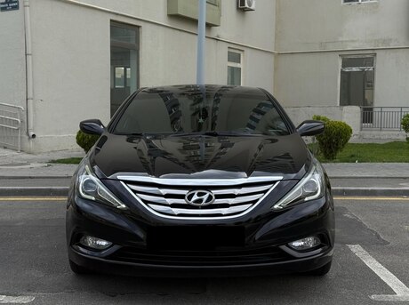 Hyundai Sonata 2011