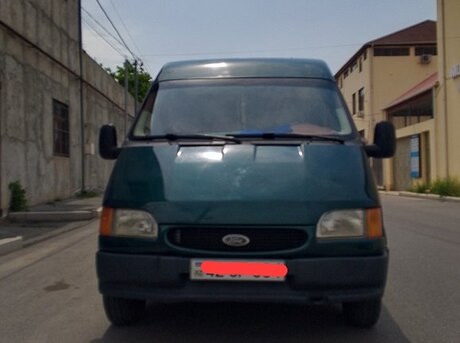 Ford Transit 2000