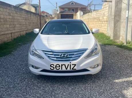 Hyundai Sonata 2010