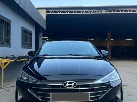 Hyundai Elantra 2019