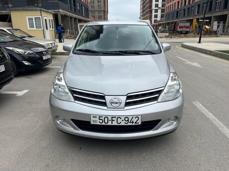 Nissan Tiida 2012