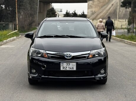 Toyota Corolla Fielder 2015