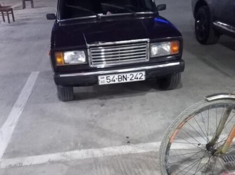 LADA (VAZ) 2107 2000