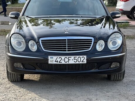 Mercedes E 220 d 2003