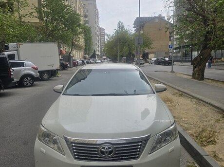 Toyota Camry 2013