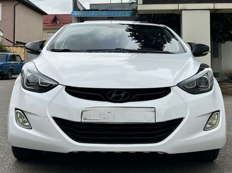 Hyundai Elantra 2012