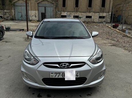 Hyundai Accent 2013