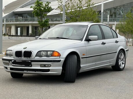 BMW 320 2000