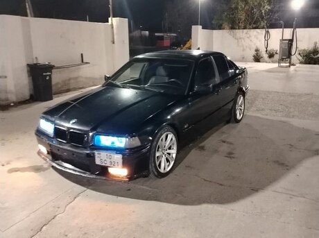 BMW 320 1992