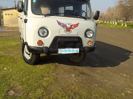 UAZ 452