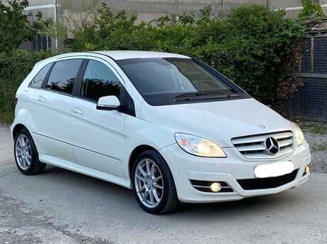 Mercedes B 180 2011