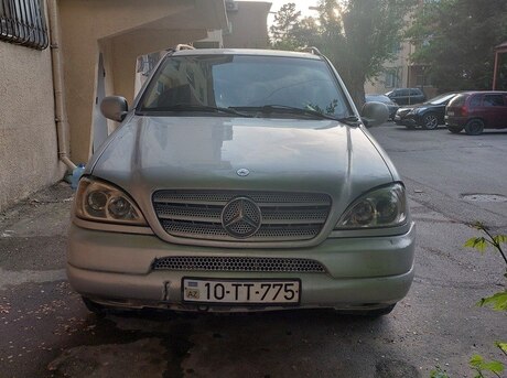 Mercedes ML 320 4MATIC 2001
