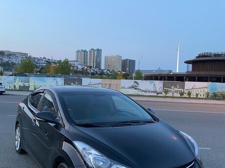 Hyundai Elantra 2013