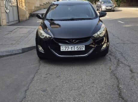 Hyundai Elantra 2011