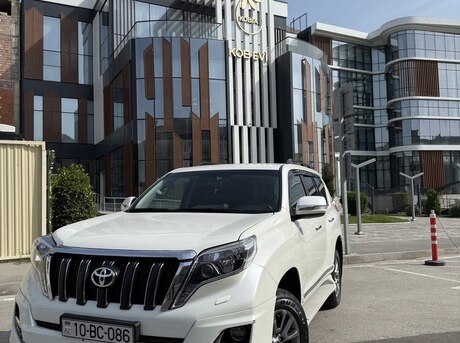 Toyota Land Cruiser Prado 2013