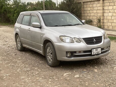 Mitsubishi Airtrek 2002