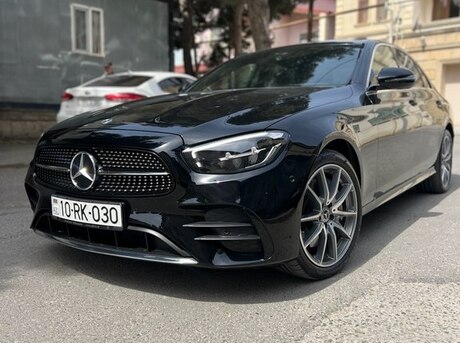 Mercedes E 300 e