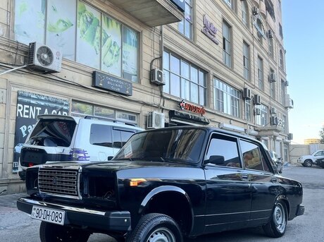 LADA (VAZ) 2107 2010