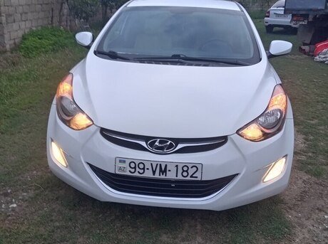 Hyundai Elantra 2013