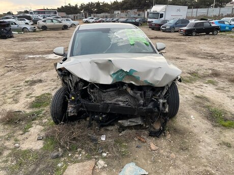 Hyundai Avante 2015
