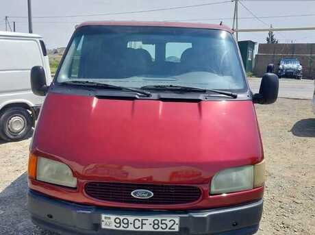 Ford Transit 2000