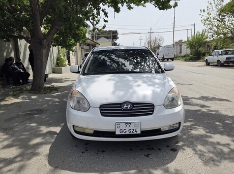 Hyundai Accent 2010