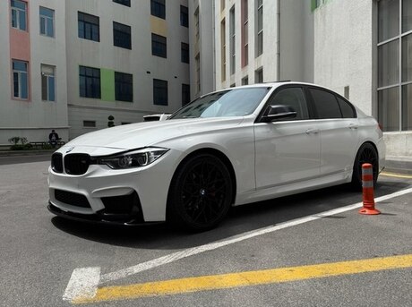 BMW 328 2015