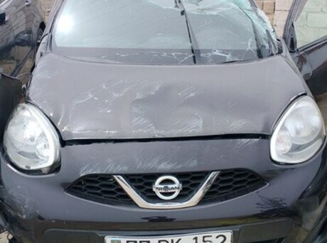 Nissan March 2015