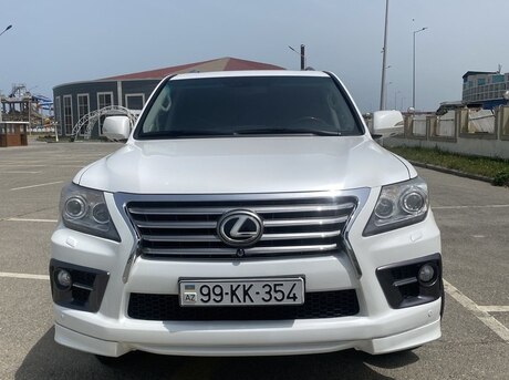 Lexus LX 570 2011