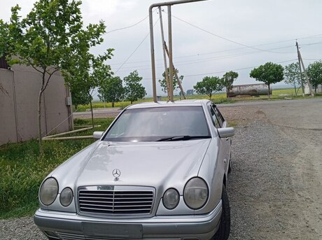 Mercedes E 200 1988