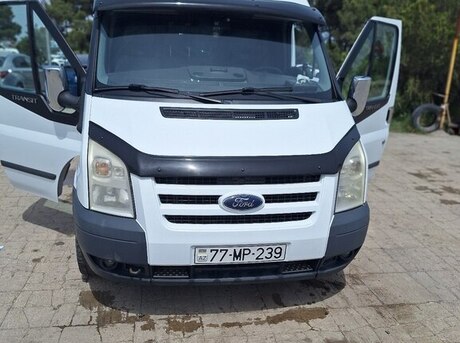 Ford Transit 2010