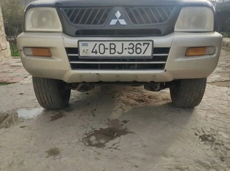 Mitsubishi L200 2005