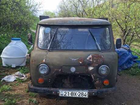 UAZ 452