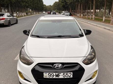 Hyundai Accent 2012