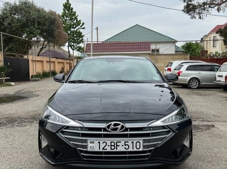 Hyundai Elantra 2020