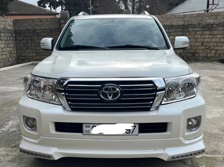 Toyota Land Cruiser 2011
