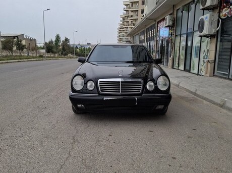Mercedes E 240 1999