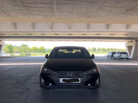 Hyundai Elantra 2019