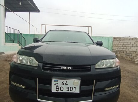 Isuzu Axiom 2002