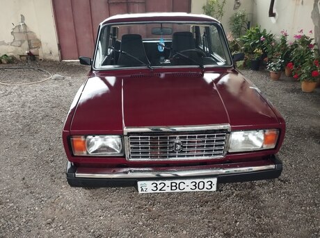 LADA (VAZ) 2107 2001