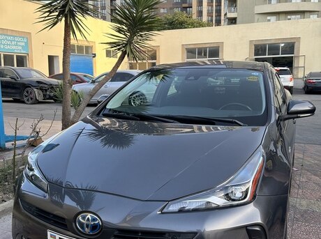 Toyota Prius 2019