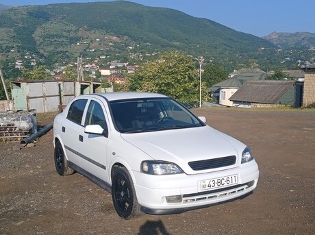 Opel Astra 2000