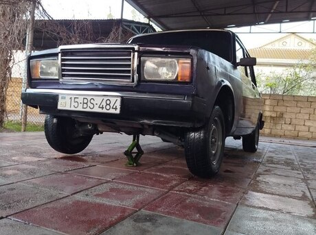 LADA (VAZ) 2107 2000