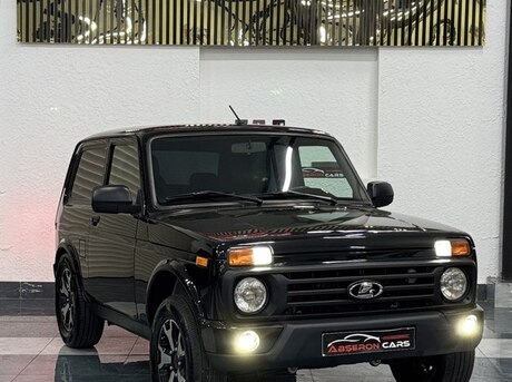 LADA (VAZ) Niva 2023