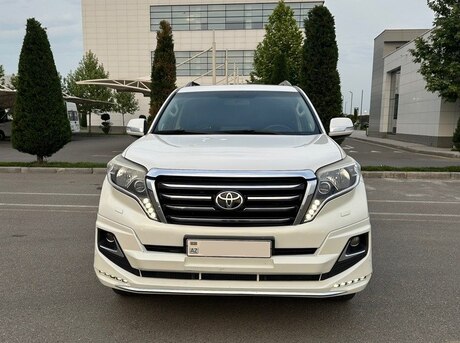 Toyota Land Cruiser Prado 2013