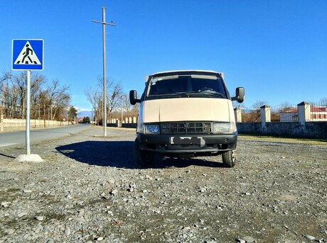 GAZ 33021 2001