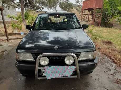 Opel Frontera 1995