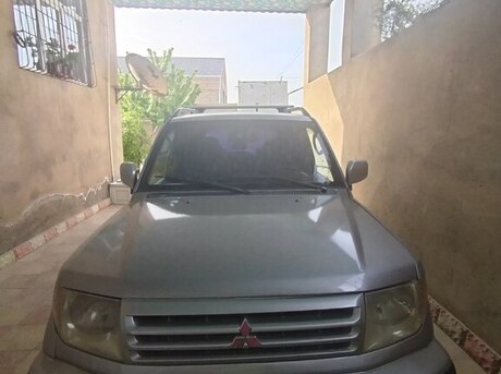 Mitsubishi  2002