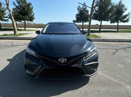 Toyota Camry 2020